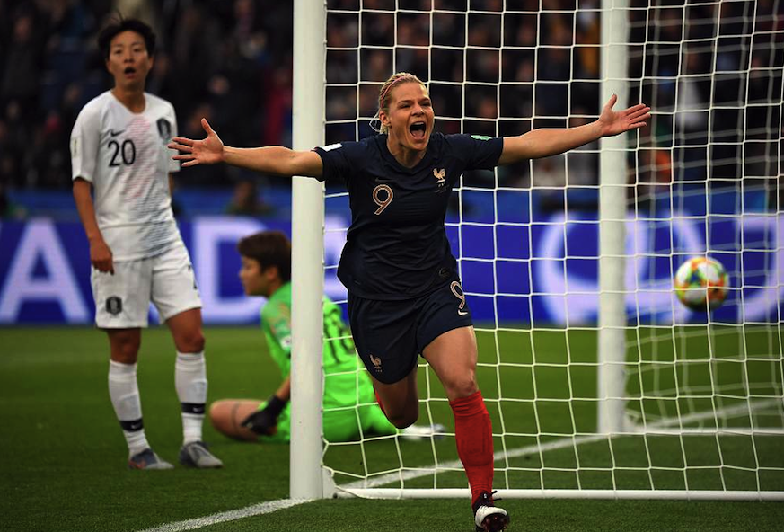 爱游戏在线-法国队轻取日本队，波尔扛起全队