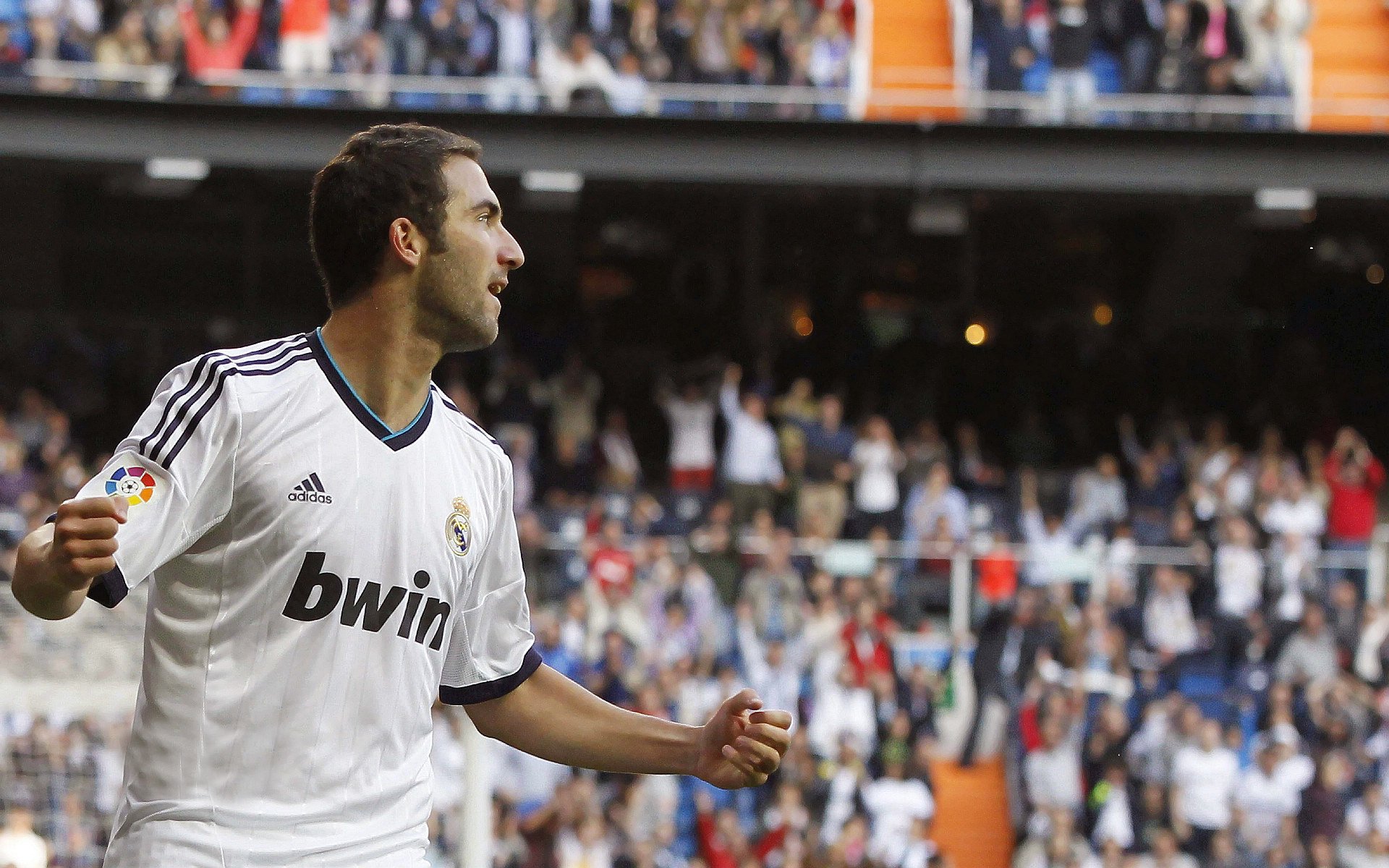 戈麦斯，钢铁意志铸就的防守长城，波兰1-0力克马德里竞技