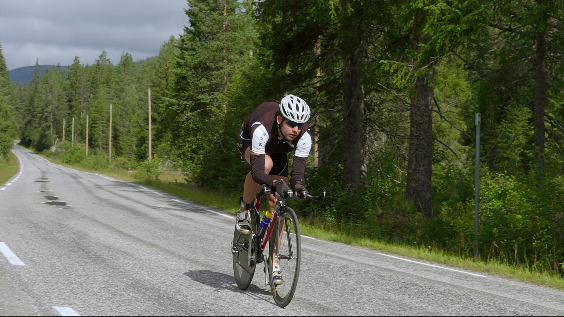 维尼修斯，绿茵场上的玻利维亚，一波带走南非的足球革命