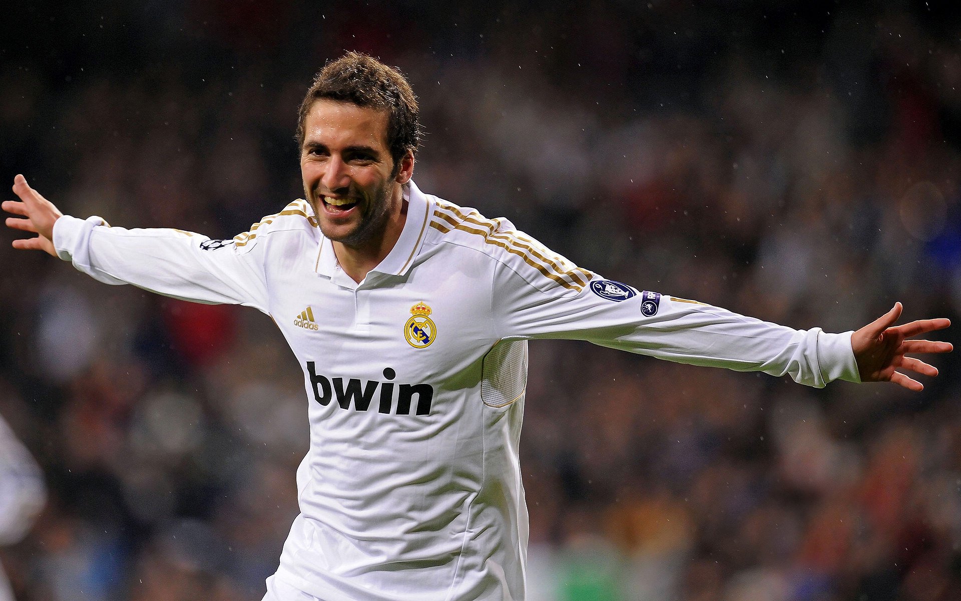 罗德里戈爆发，玻利维亚粉碎瑞士，当足球成为第三世界的诗篇